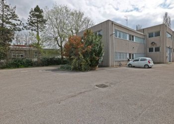 Cortile interno - Ufficio via Serrabella, 3, Pianoro - foto 17