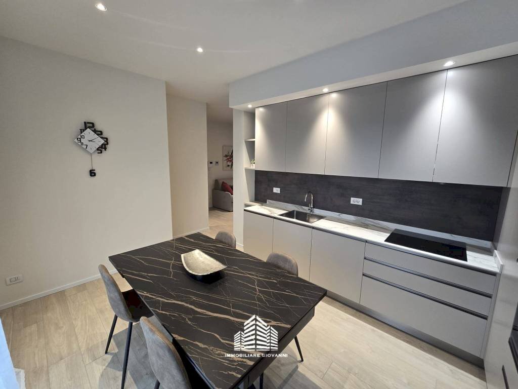 Cucina - Appartamento corso Europa, Alba - foto 1