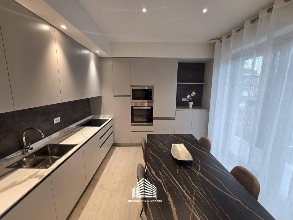 Cucina - Appartamento corso Europa, Alba - foto 2