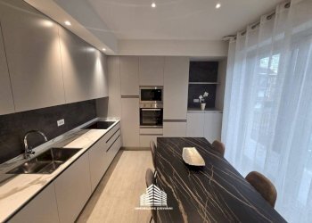 Cucina - Appartamento corso Europa, Alba - foto 2