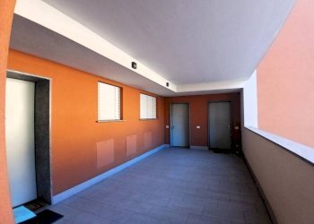 Interno palazzo - Bilocale via Ventina, 2B, Sondrio - foto 3