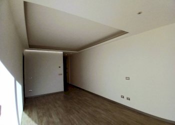 Camera da letto - Bilocale via Ventina, 2B, Sondrio - foto 12