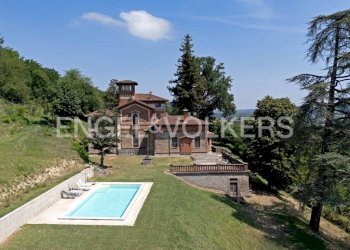 Piscina - Villa strada Sant'Evasio, Ovada - foto 1