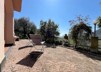 Cortile - Attico Località San Pier di Canne Case Sparse, Chiavari - foto 9