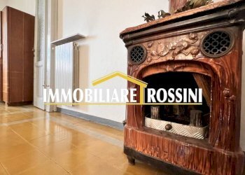 Dettagli - Casa indipendente via C. Bernasconi, 26, Malnate - foto 12