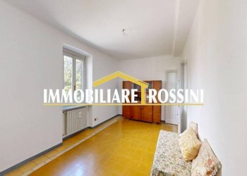 Stanza arredata - Casa indipendente via C. Bernasconi, 26, Malnate - foto 21