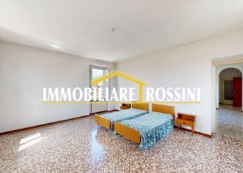 Camera da letto - Casa indipendente via C. Bernasconi, 26, Malnate - foto 28