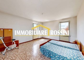 Camera da letto - Casa indipendente via C. Bernasconi, 26, Malnate - foto 46