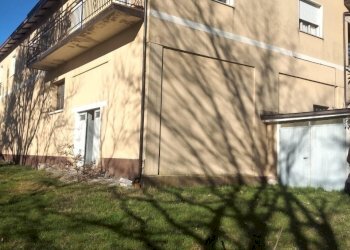 Porzione di casa Canossa - foto 8