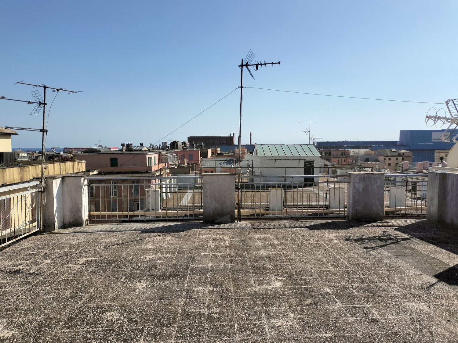 Trilocale via Mario Piana, Genova (zona Cornigliano) - foto 1