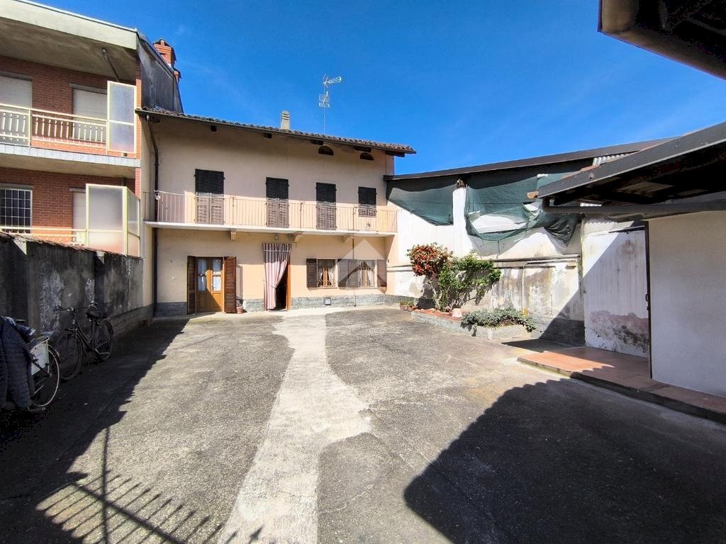 Casa indipendente Vicolo caligaris, Saluggia - foto 1