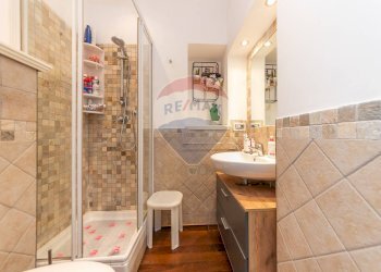 Three-room apartment Via Tuscolana, Roma (neighborhood Tuscolano) - photo 20