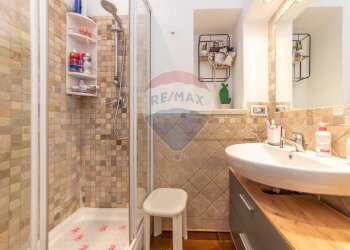 Three-room apartment Via Tuscolana, Roma (neighborhood Tuscolano) - photo 22