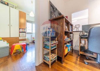 Three-room apartment Via Tuscolana, Roma (neighborhood Tuscolano) - photo 24