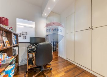 Three-room apartment Via Tuscolana, Roma (neighborhood Tuscolano) - photo 25