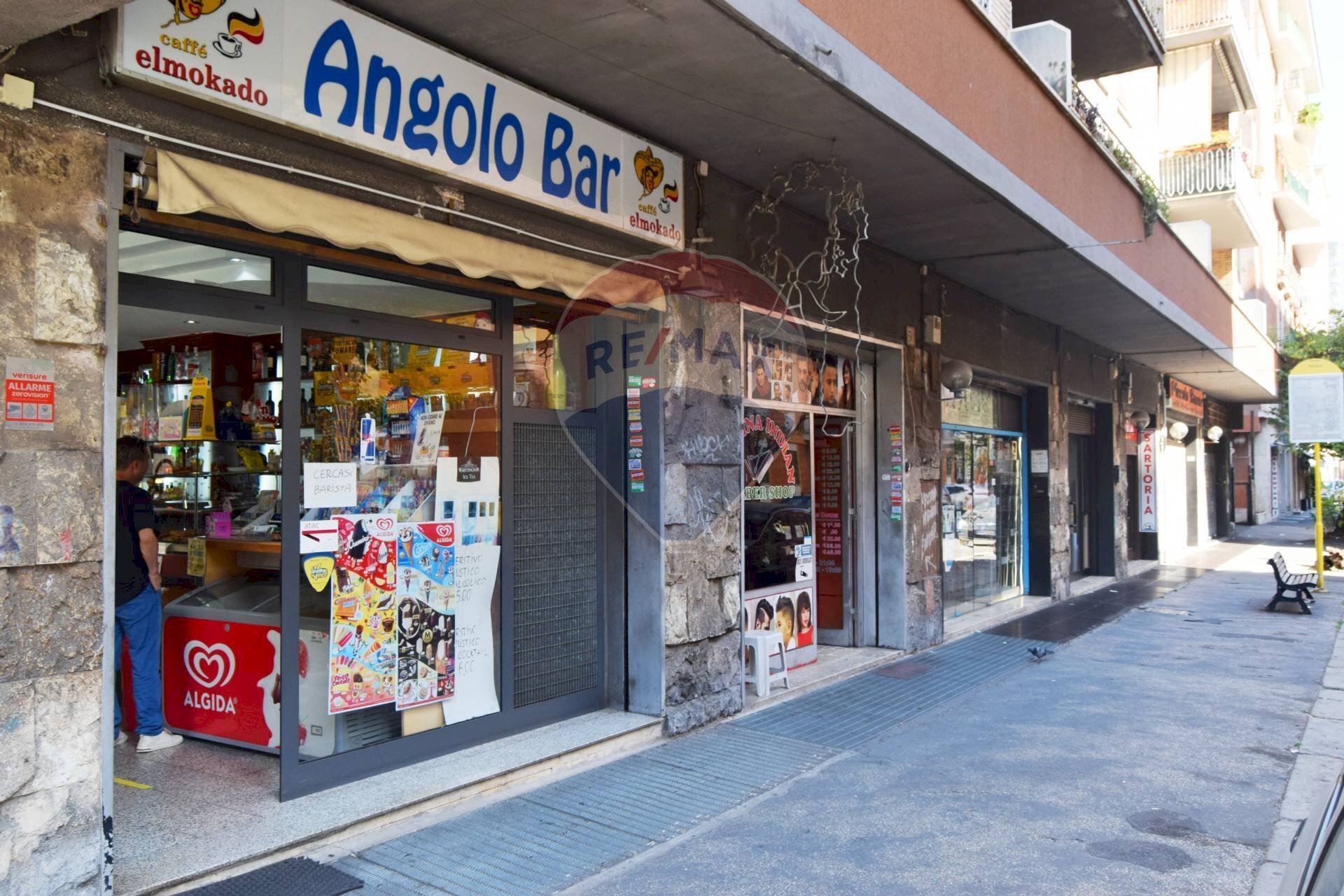 Locale Commerciale Via Ignazio Persico, Roma (zona Garbatella) - foto 3