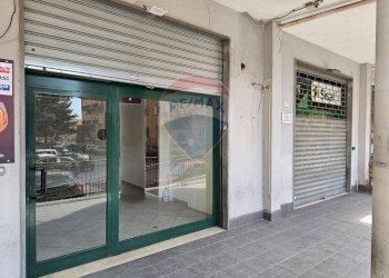 Locale Commerciale Piazza Onofrio coppola, Salerno - foto 1