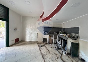 Locale Commerciale Piazza Onofrio coppola, Salerno - foto 17