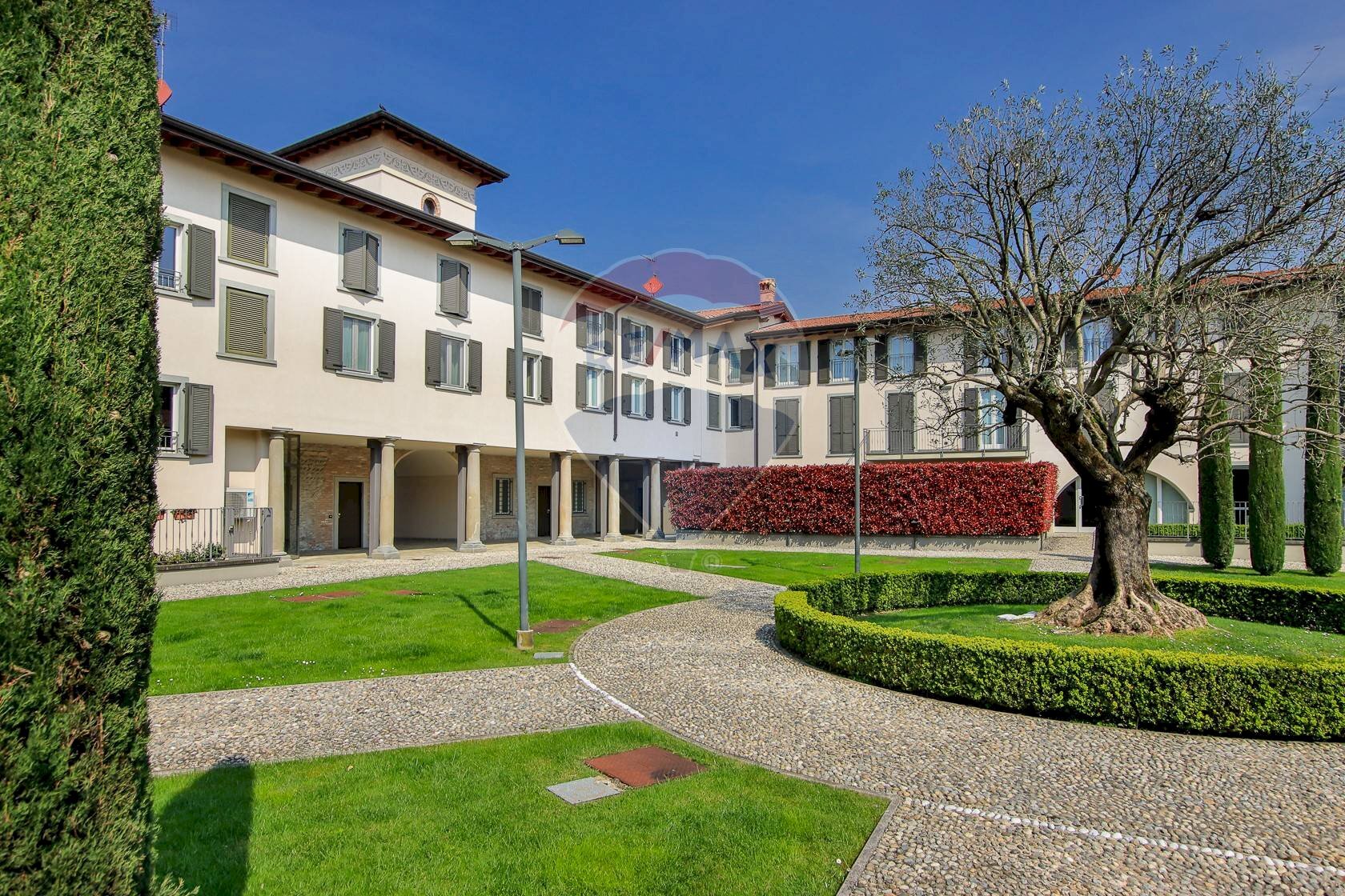 Trilocale via Pietro Rovelli, Bergamo (zona Boccaleone) - foto 1