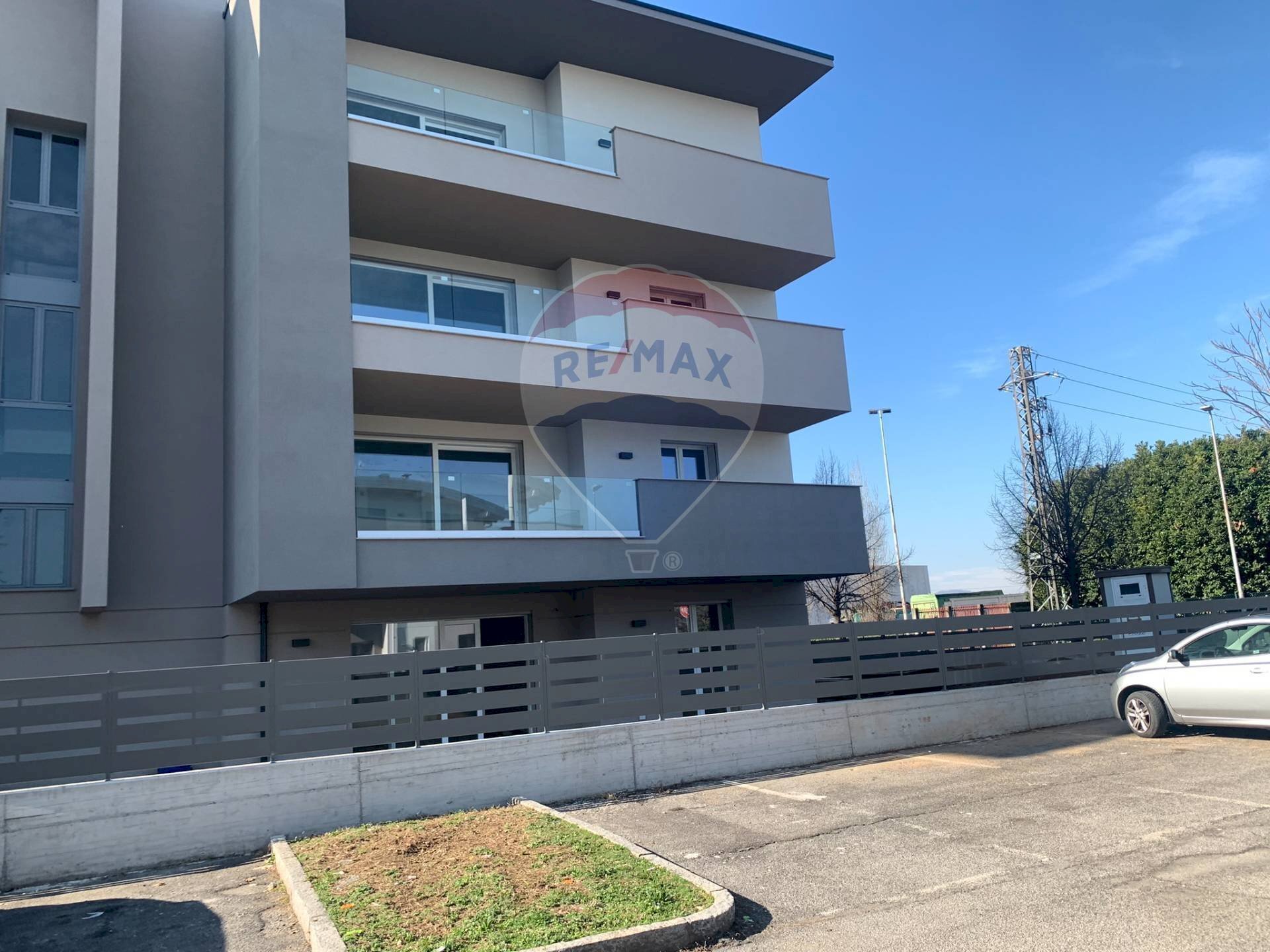 Four-room apartment Via Bastone, Dalmine - photo 2