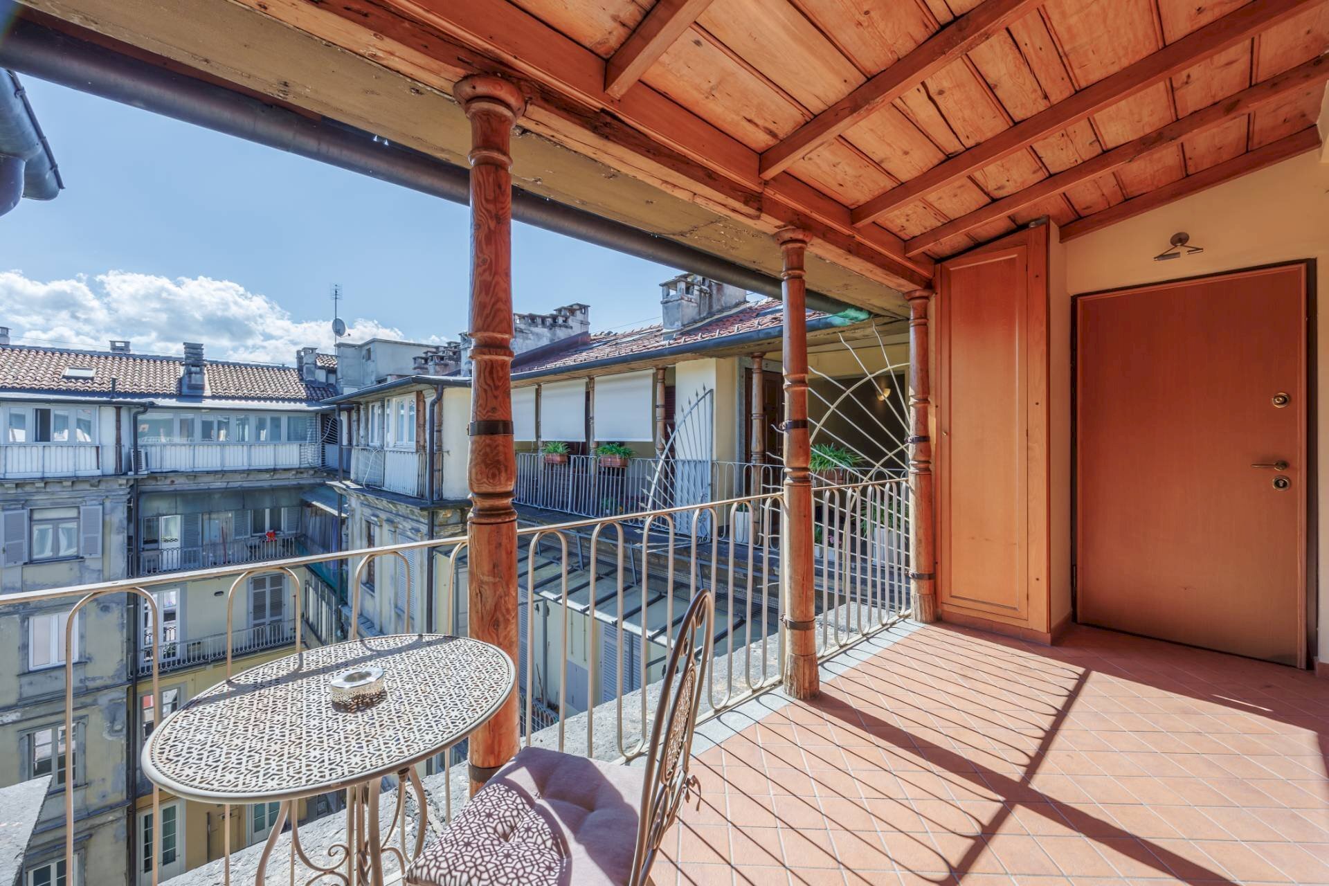 Four-room apartment Via Giuseppe Parini, Torino (neighborhood Centro) - photo 1