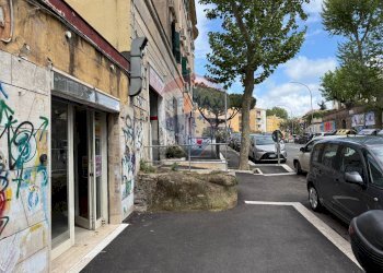 Shop via giovannipoli, Roma (neighborhood Garbatella) - photo 5