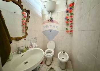 Shop via giovannipoli, Roma (neighborhood Garbatella) - photo 15