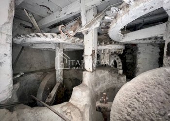 Magazzino strada modeni, Sanremo - foto 6