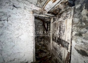 Magazzino strada modeni, Sanremo - foto 9