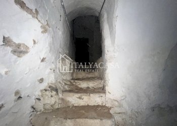 Magazzino strada modeni, Sanremo - foto 14