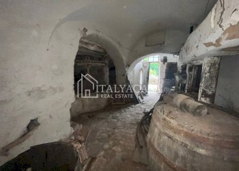 Magazzino strada modeni, Sanremo - foto 17