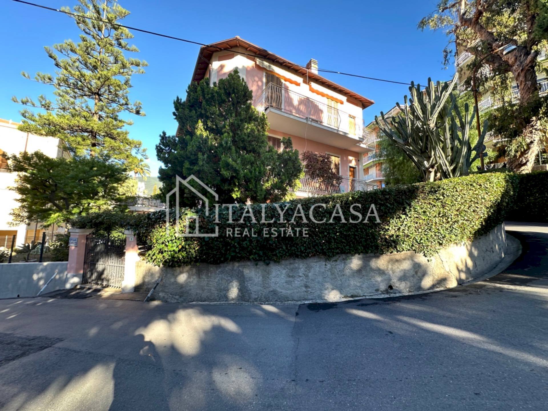 Three-room apartment via Hope, Sanremo - photo 2