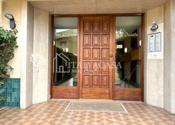 One-room apartment Strada San Giusto, Sanremo - photo 3