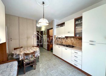 One-room apartment Strada San Giusto, Sanremo - photo 12