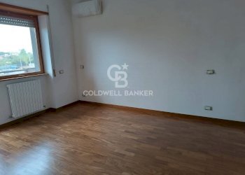 Quadrilocale Via Saint Vincent, Roma - foto 13