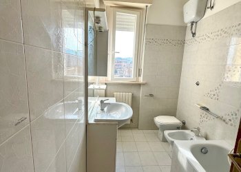 Quadrilocale Via Esino, 55/A, Ancona (zona Torrette) - foto 13