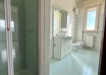 Quadrilocale Via Esino, 55/A, Ancona (zona Torrette) - foto 14