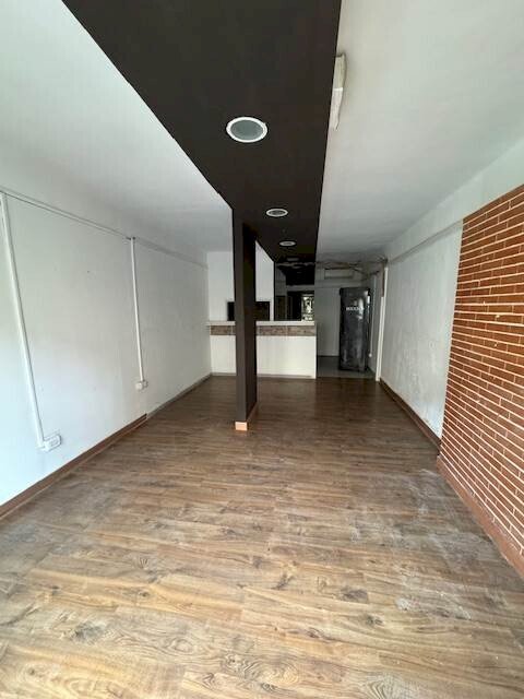 Negozio Via Flaminia, 238, Ancona (zona Torrette) - foto 1