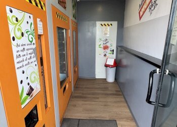 Negozio Via Flaminia, 230 A, Ancona (zona Torrette) - foto 11