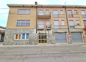 Facciata - Bilocale piazza Martiri della Libertà, Ticineto - foto 1