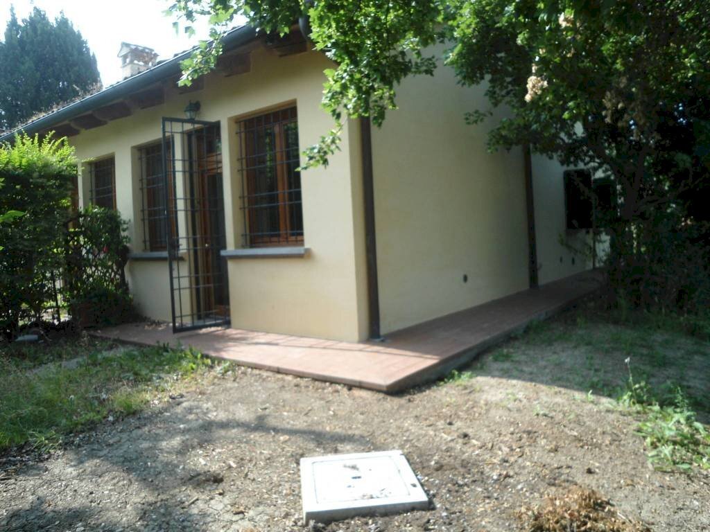 Facciata - Casa indipendente via San Martino, Monte San Pietro - foto 1