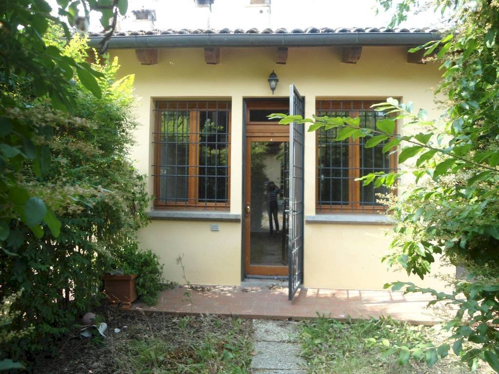 Facciata - Casa indipendente via San Martino, Monte San Pietro - foto 2