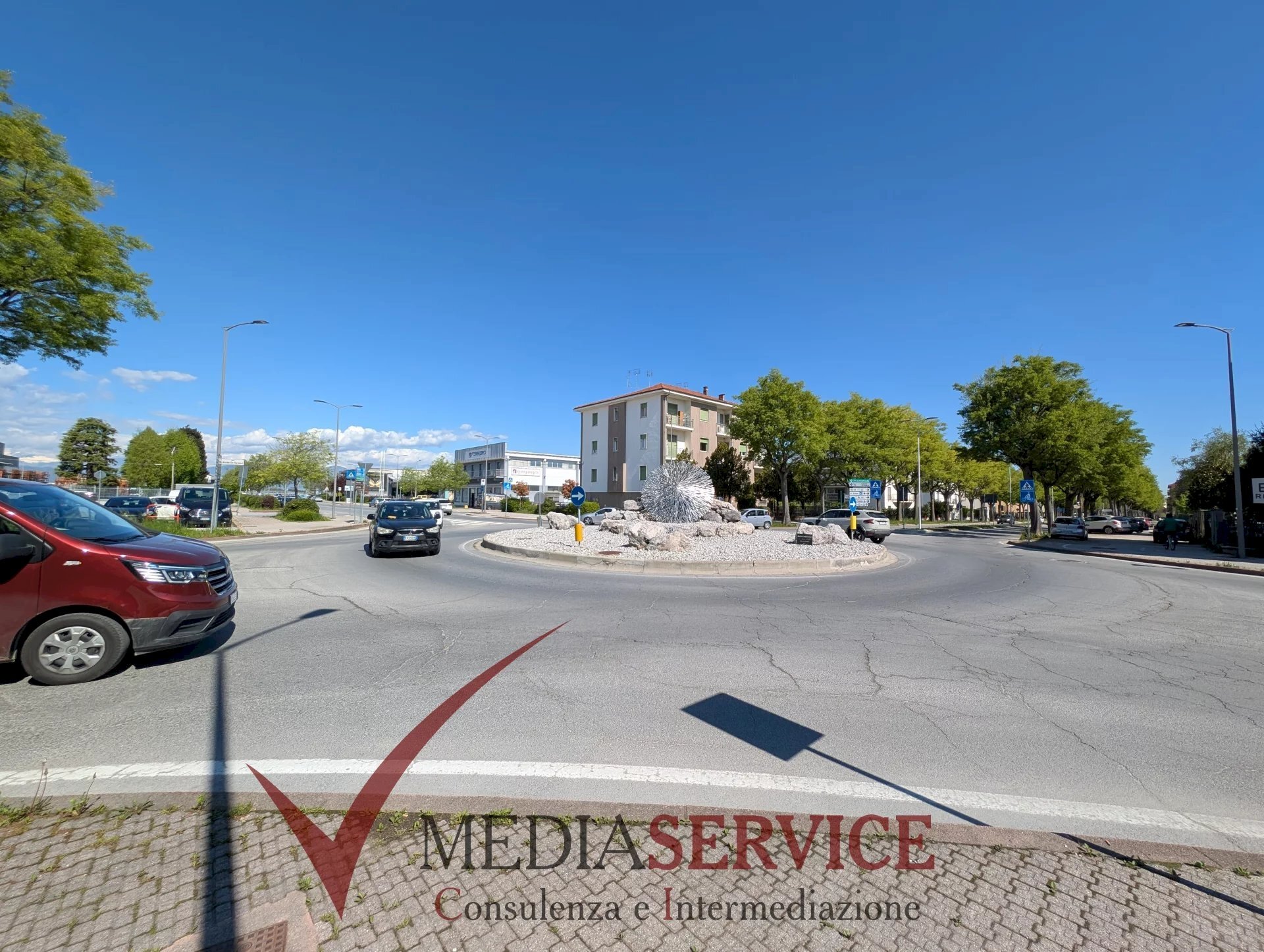 Box Corso De Gasperi, 23., Cuneo - photo 1