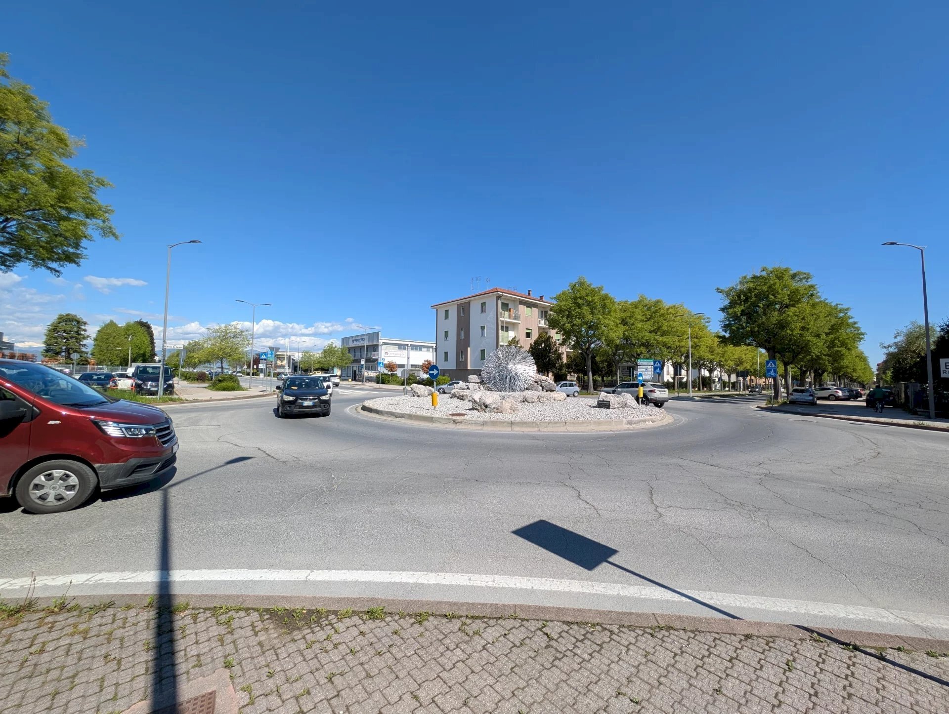 Box Corso De Gasperi, 23., Cuneo - photo 3