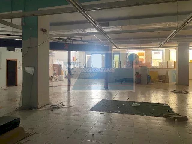 Shop Via Tevere, Siracusa - photo 3