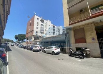 Shop Via Tevere, Siracusa - photo 1