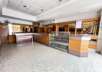 Locale Commerciale Via Corso Umberto I, Montesilvano - foto 7