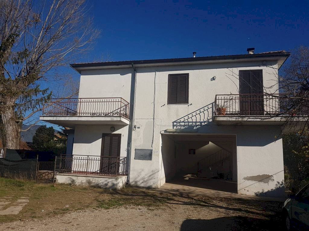 Trilocale strada dei Laghetti, Terni - foto 1