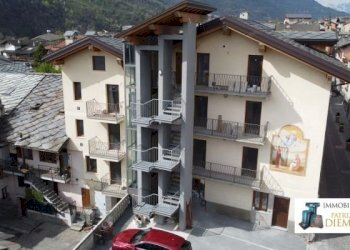 Three-room apartment via Risorgimento, Nus - photo 2