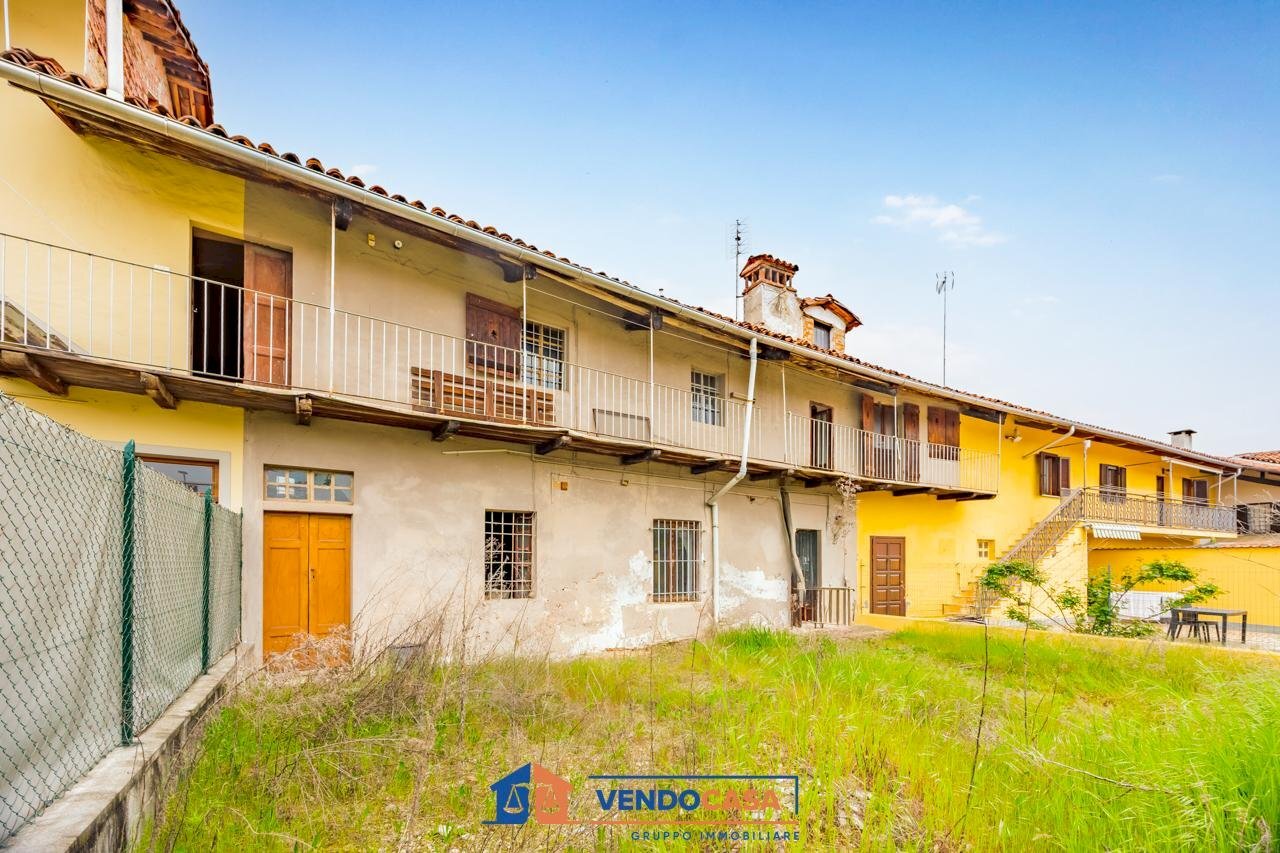 Independent house Manta - photo 1